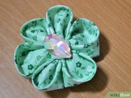 Image titled Make Fabric Kanzashi Flowers Step 22