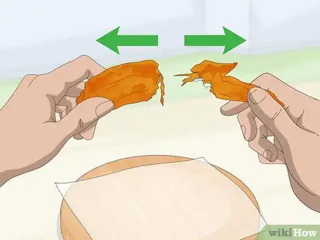 Image titled Eat Chicken Wings Step 2