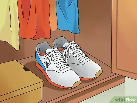 Image titled Keep White Sneakers Clean Step 12