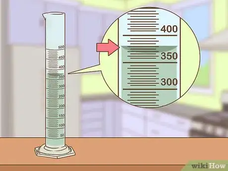 Image titled Find the Volume of an Irregular Object Using a Graduated Cylinder Step 2