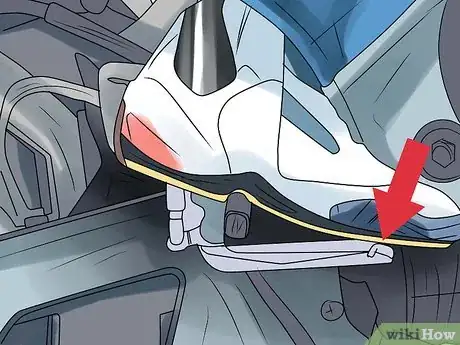 Image titled Do a Basic Wheelie on a Motorcycle Step 17
