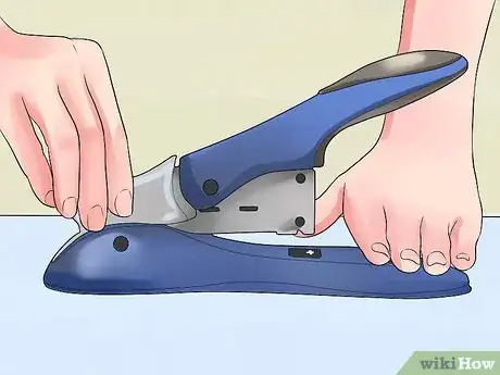 Image titled Open a Bostitch Heavy Duty Stapler Step 3