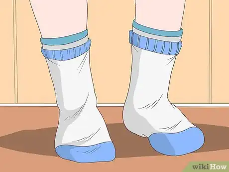 Image titled Prevent Heel Lift in Hiking Boots Step 10