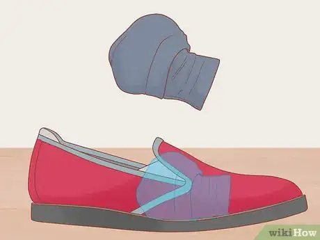 Image titled Make a Shoe Wider Step 1