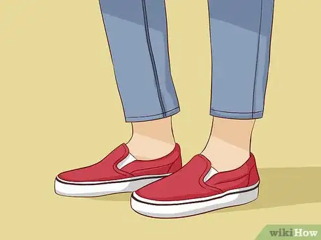 Imagen titulada Wear Slip on Vans Step 10