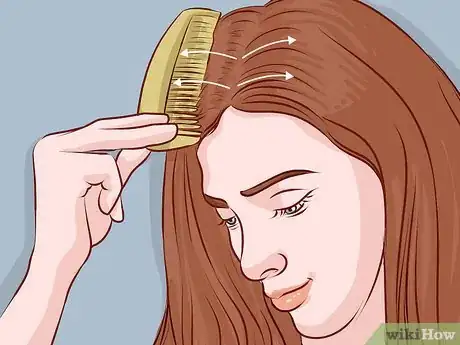 Imagen titulada Pull Hair Through a Highlighting Cap by Yourself Step 3