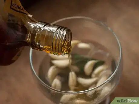 Imagen titulada Prepare Oregano Leaves for Cough Medicine Step 10