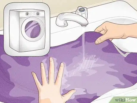 Imagen titulada Remove Latex Paint from Clothes Step 12