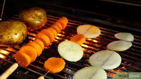 Imagen titulada Make a Baked Potato on the Grill Step 25