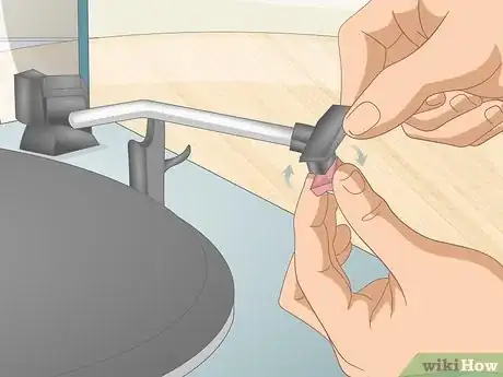 Imagen titulada Clean the Needle on a Record Player Step 9