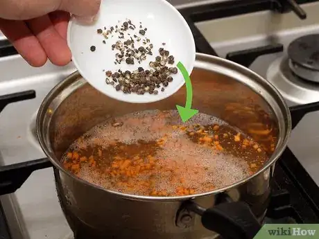 Imagen titulada Make a Basic Consommé Step 8