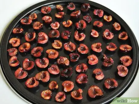 Imagen titulada Make Dried Cherries Step 4