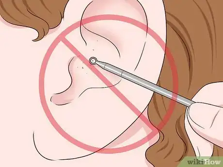 Imagen titulada Get Blackheads Out of Your Ear Step 4