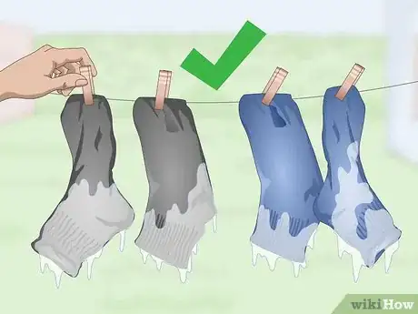 Imagen titulada Hang Clothes to Dry Step 7