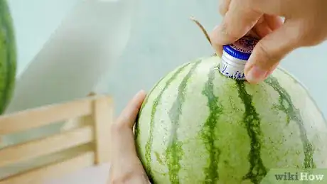 Imagen titulada Make a Vodka Watermelon Step 1