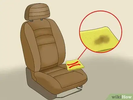 Imagen titulada Clean Leather Car Seats Step 5