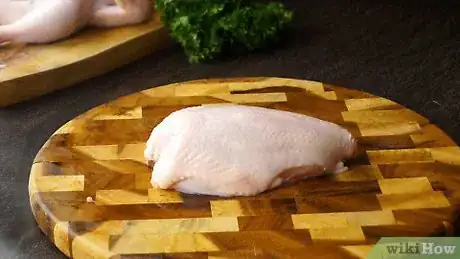 Imagen titulada Debone a Chicken Breast Step 9