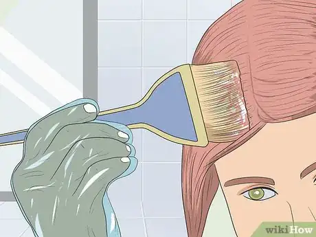 Imagen titulada Dye Your Hair With Manic Panic Hair Dye Step 9