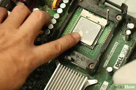 Imagen titulada Fix Bent Pins on a CPU Step 6