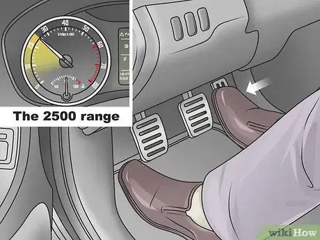 Imagen titulada Drive Smoothly with a Manual Transmission Step 11