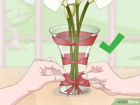 Imagen titulada Decorate a Flower Vase with a Ribbon Step 10