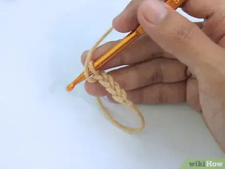 Imagen titulada Crochet a Baby Hat Step 24