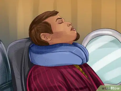 Imagen titulada Use a Travel Pillow Step 5