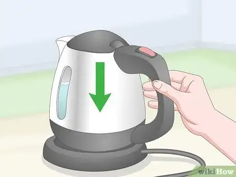 Imagen titulada Boil Water Using a Kettle Step 8