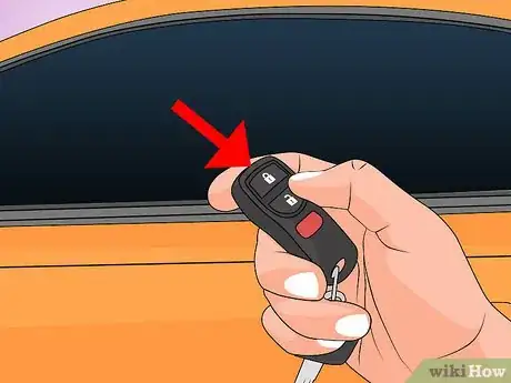 Imagen titulada Shut Off a Car Alarm That Won't Quit Step 2