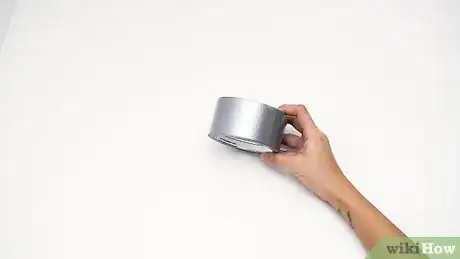 Imagen titulada Make a Braided Duct Tape Bracelet Step 1