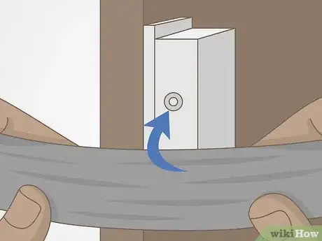 Imagen titulada Sneak Past Your Home Security System Step 8