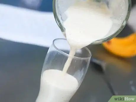 Imagen titulada Make Banana Milk Step 7