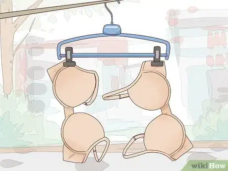 Imagen titulada Get Sweat Stains out of Bras Step 4