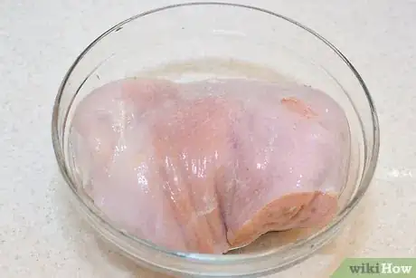 Imagen titulada Cook Boneless Turkey Breast Step 3