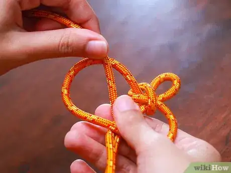 Imagen titulada Make a Paracord Bracelet Step 20