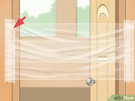 Imagen titulada Do the Plastic Wrap on the Door Prank Step 4