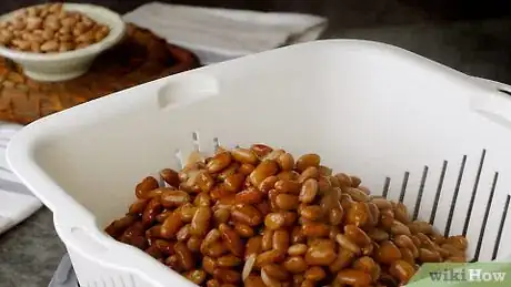 Imagen titulada Cook Pinto Beans Quickly Step 15