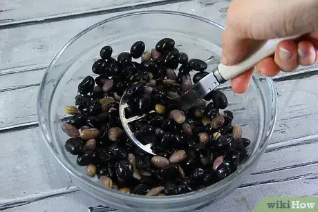 Imagen titulada Ferment Black Beans Step 5