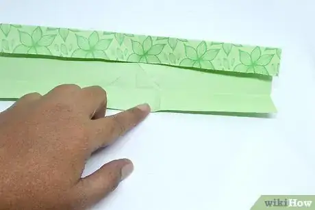 Imagen titulada Make a Paper Boomerang Step 7