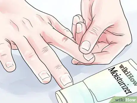 Imagen titulada Stop Your Cuticle Skin from Peeling Step 9