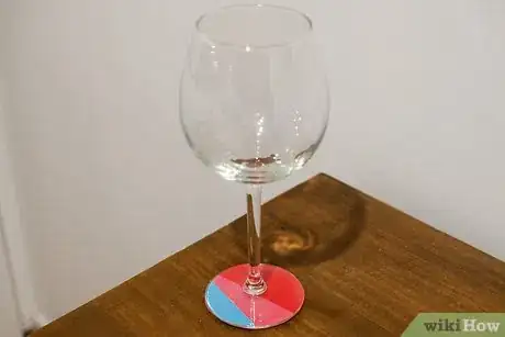 Imagen titulada Decorate Wine Glasses Step 22