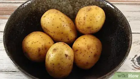 Imagen titulada Boil Potatoes in the Microwave Step 5