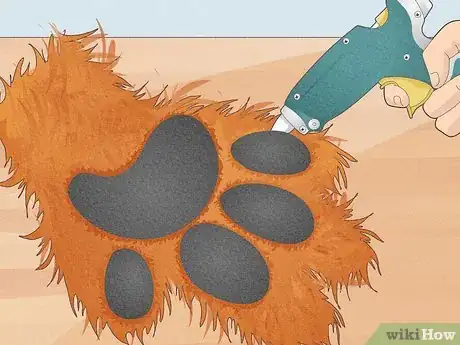 Imagen titulada Make Fursuit Paws Step 15