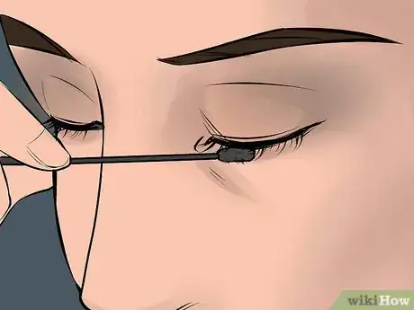 Imagen titulada Do Your Makeup if You Wear Glasses Step 16