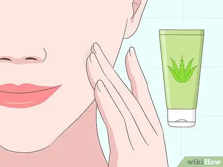 Imagen titulada Use Aloe Vera Gel on Your Face Step 1