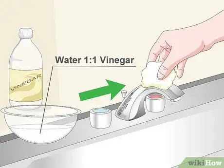 Imagen titulada Clean Chrome Fixtures Step 11