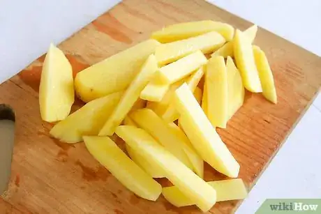 Imagen titulada Make Homestyle French Fries Step 2