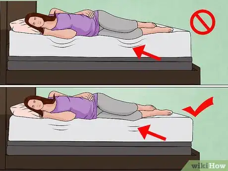 Imagen titulada Lie Down in Bed During Pregnancy Step 4