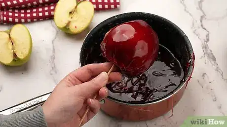 Imagen titulada Make Candy Apples Step 21