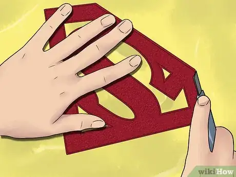 Imagen titulada Make a Superman Costume Step 7